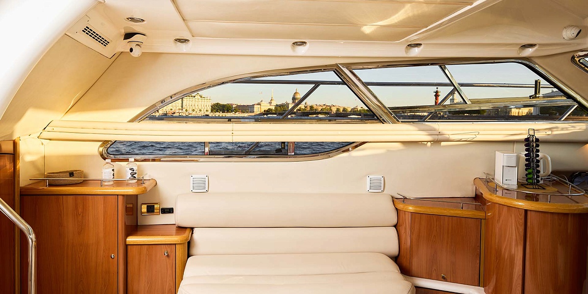 Аренда яхты Sealine F43 Monte Carlo в Питере, Санкт-Петербург